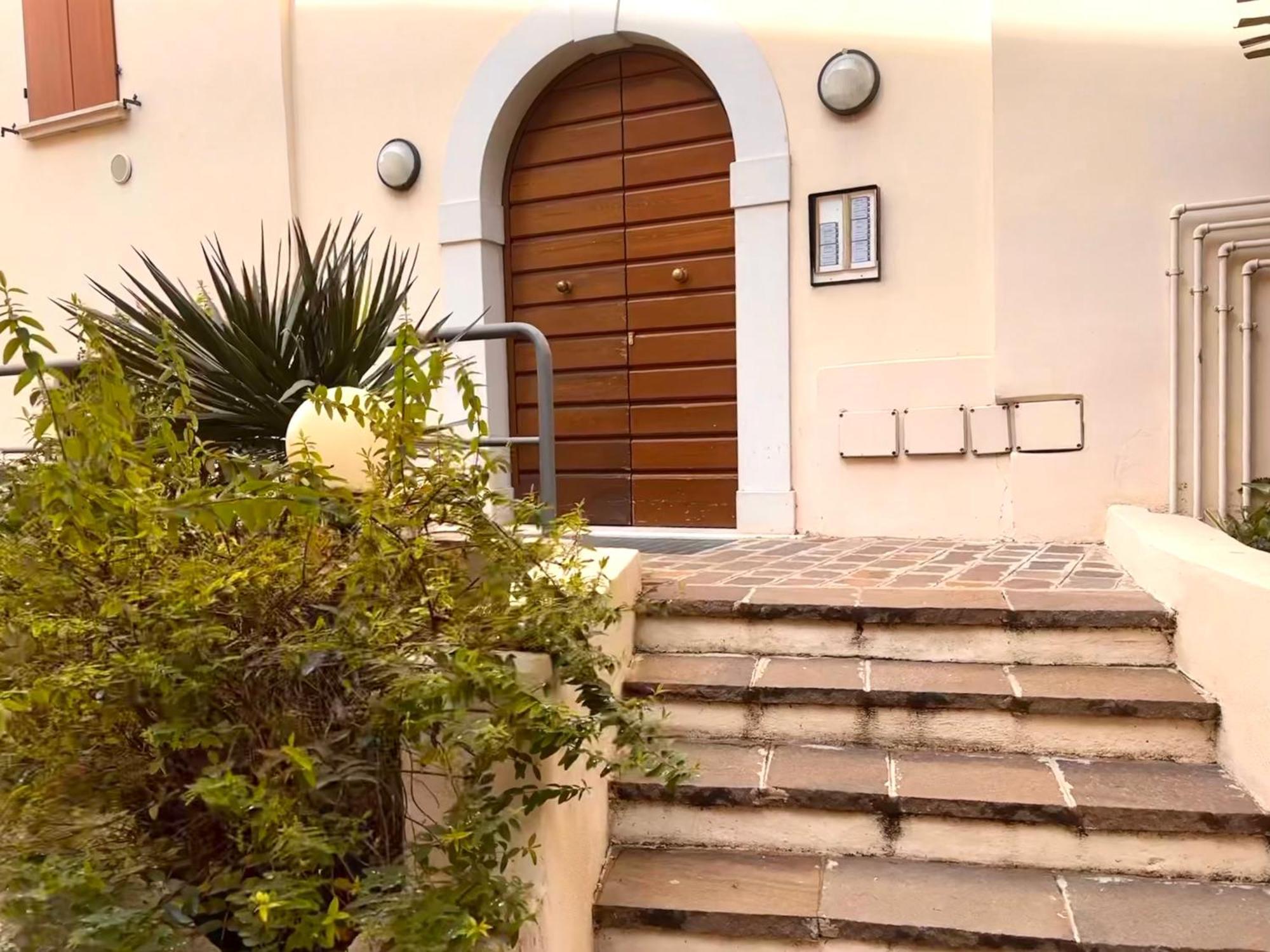 Gioiello Deco Nel Centro Storico Apartman Desenzano del Garda Kültér fotó